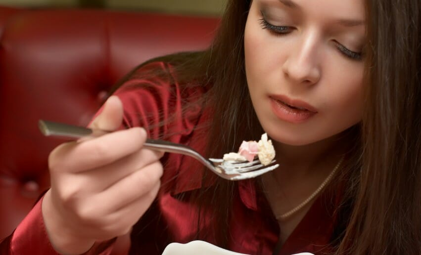 Manger chaud pour manger moins