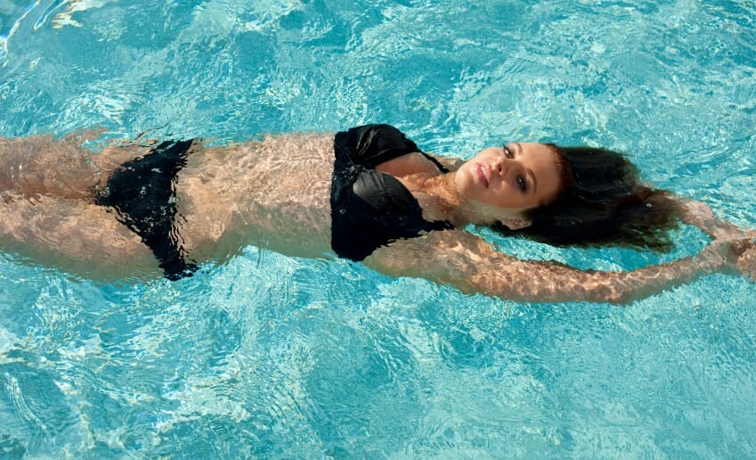 Conseil pour perdre du ventre : la natation