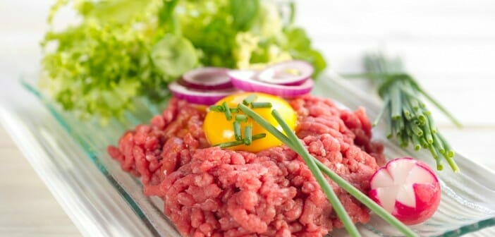 La viande crue fait-elle grossir ?