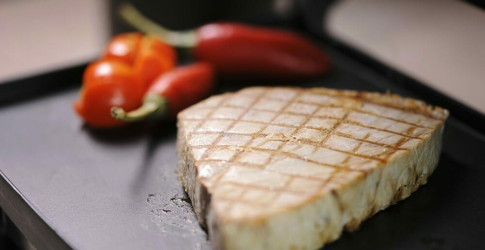 Le steak de thon fait-il grossir ?