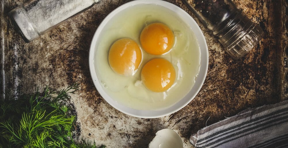 3-recettes-legeres-a-cuisiner-avec-des-jaunes-d-oeufs