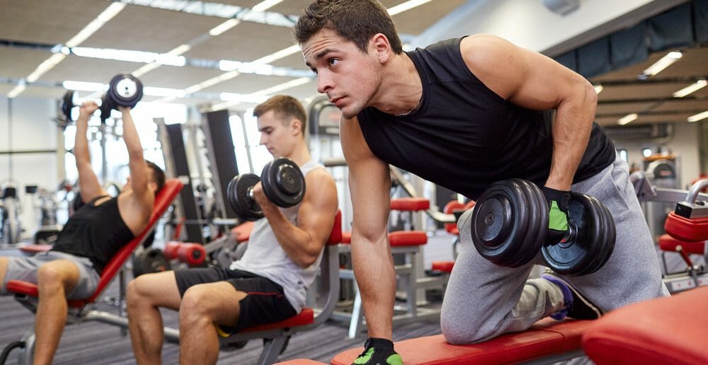 Faire des exercices de musculation ciblés pour s'affiner