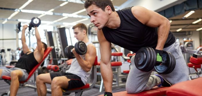 Faire des exercices de musculation ciblés pour s'affiner
