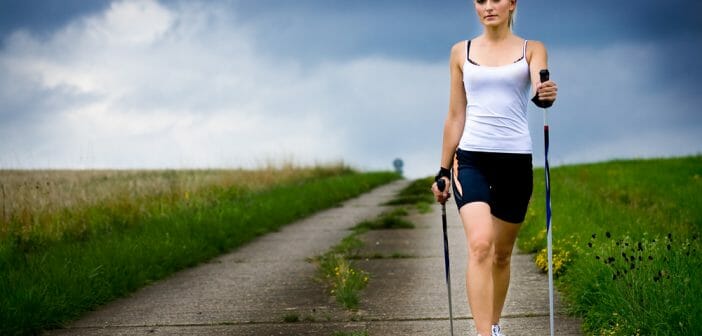 Perdre du poids avec la marche nordique