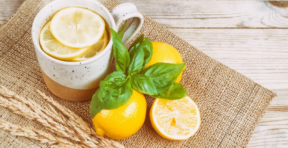 une-infusion-au-citron-pour-mincir