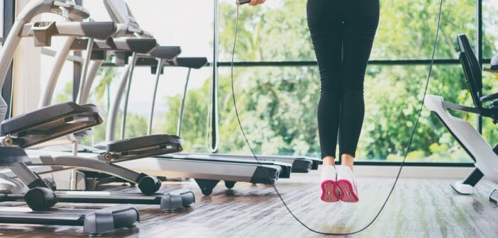 Perdre 5 kg avec la corde à sauter