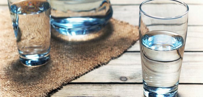 Boire de l'eau à jeun pour maigrir