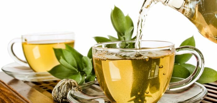 Boire du thé pour lutter contre la rétention d'eau