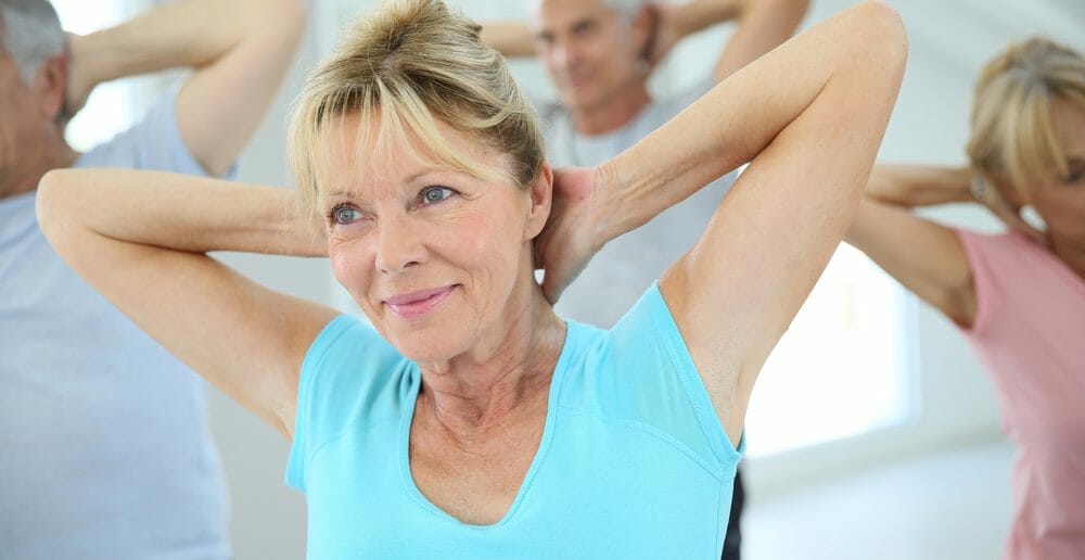Comment raffermir ses bras après 60 ans