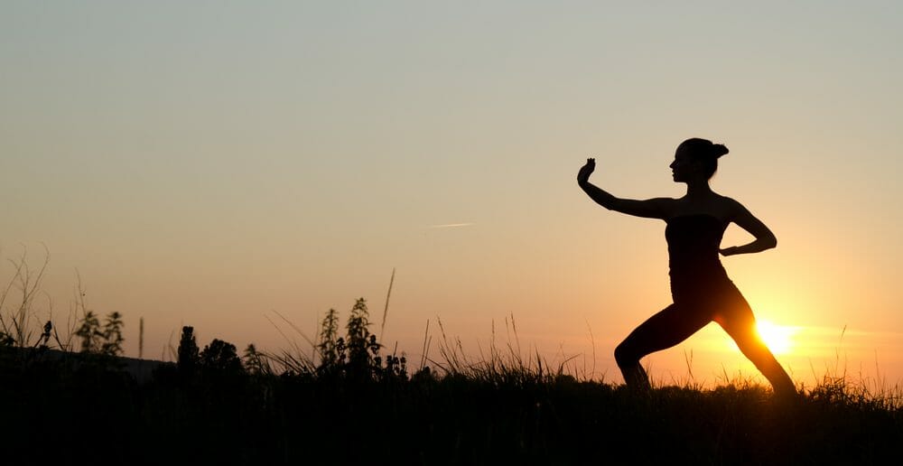5 mouvements pour maîtriser le Tai Chi à la maison