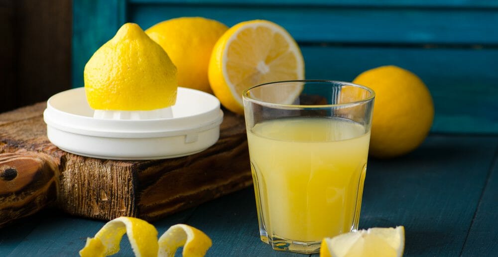 Le jus de citron contre les vergetures