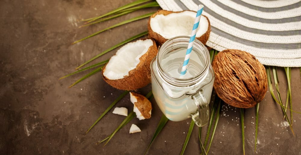 Eau de coco : quels bienfaits sur la cellulite ?