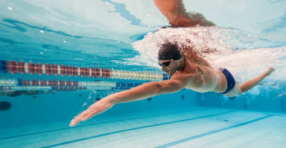 La natation pour raffermir la peau