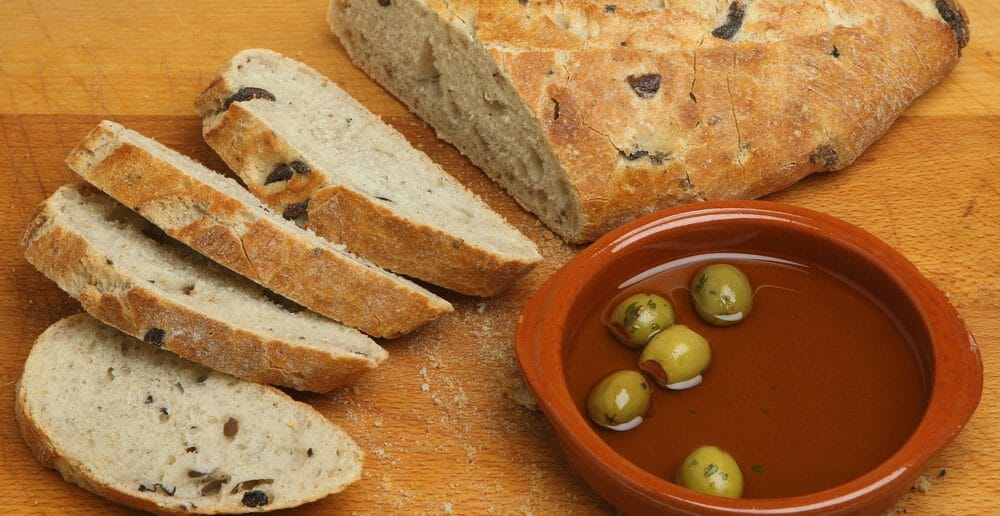 Le pain aux olives fait-il grossir ?
