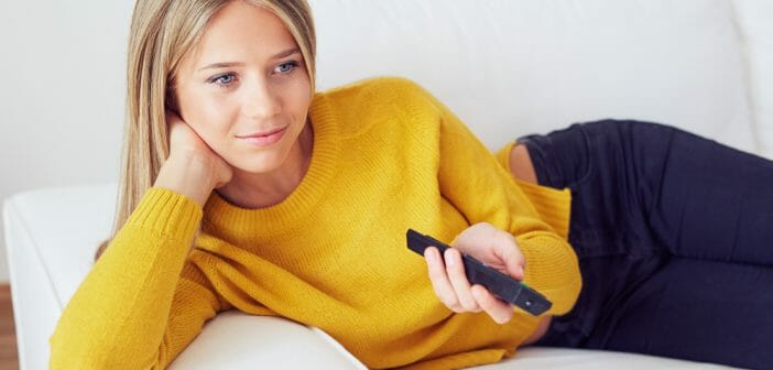 5-exercices-a-pratiquer-devant-la-tele-pour-maigrir