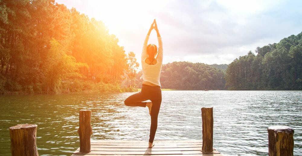 le-yoga-ideal-pour-les-jambes-lourdes